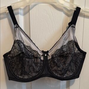 Wacoal Black Lace Underwire Bra with Full Coverage